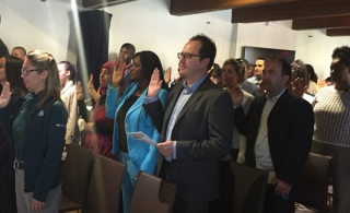 Quarante nouveaux citoyens Canadiens asserment&eacute;s au Fort-Chambly