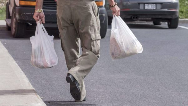 Fini les pesticides et les sacs de plastiques d’ici l’an prochain à Chambly