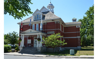 (Hôtel de Ville de Chambly, Photo: archives, Mathieu Tye)