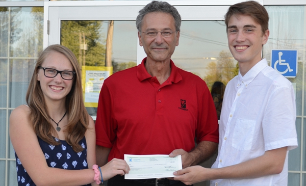 Une bourse d’excellence remise à Nolan-Patrick et Makayla Cunningham