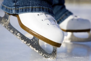 Plaisirs d’hiver : une soirée animée sur la patinoire du canal de Chambly