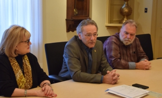 Jocelyne G. Deswarthe, Denis Lavoie et Jacques Ladouceur.