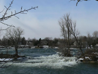 Carignan se prépare à une inondation 