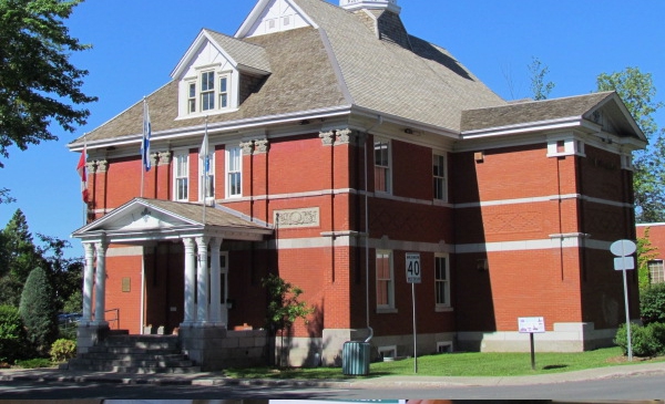 Assemblée du conseil de ville de Chambly : les hostilités sont ouvertes
