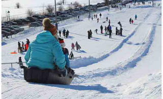 Ouverture de la butte à glissé au parc Robert-Lebel (Photo: courtoisie, Ville de Chambly)